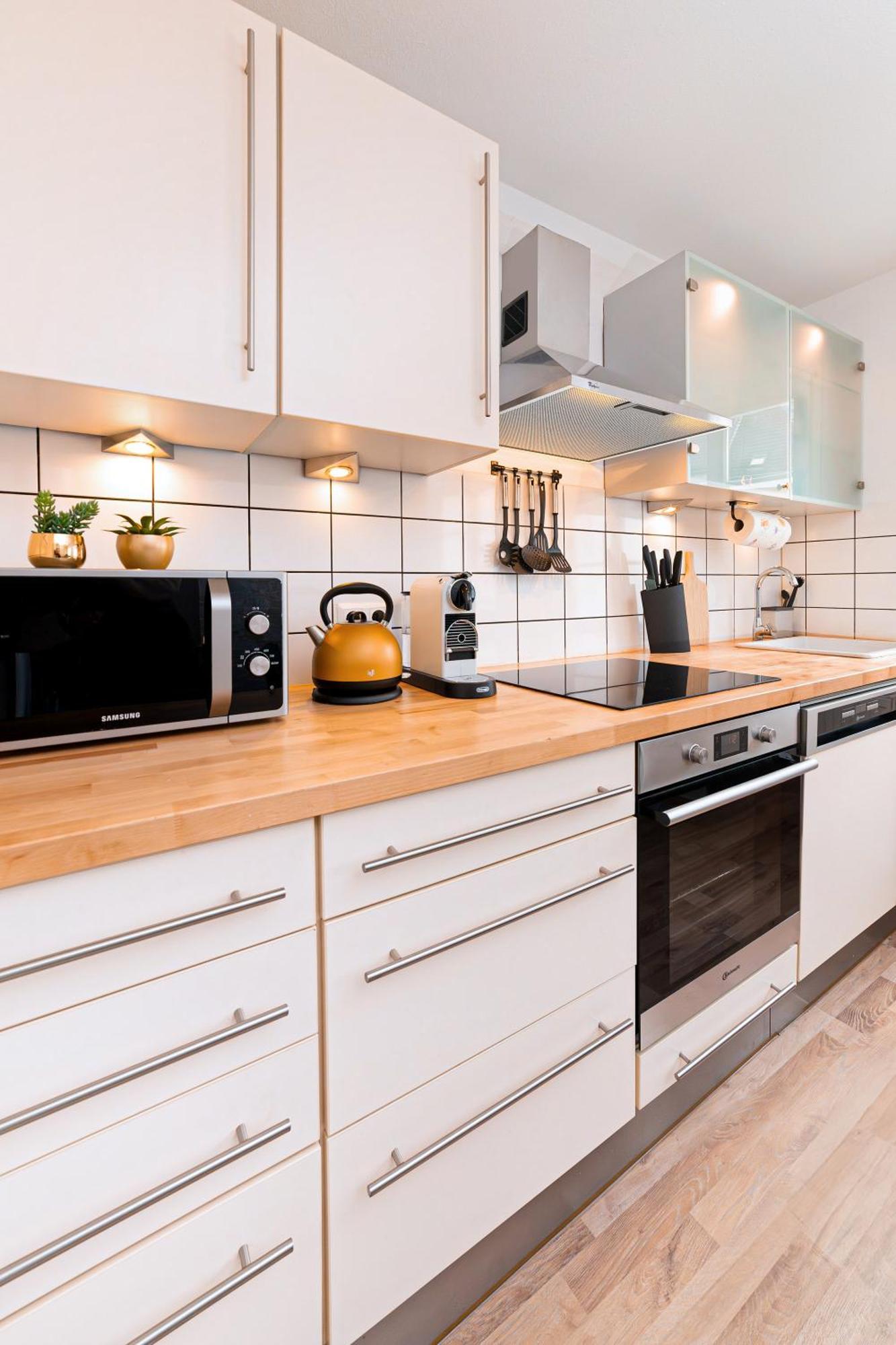 Smart Home - Wuppertal - Perfect For 6 Guests - Central - Netflix - Schwebebahn - Free Parking Zone 外观 照片